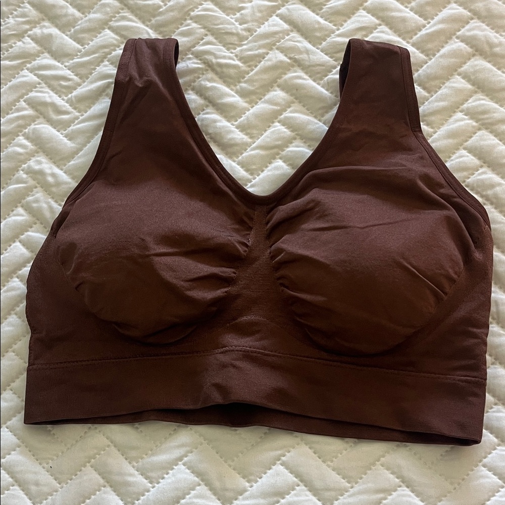 Wireless Support Sports Bra in Chocolate Brown